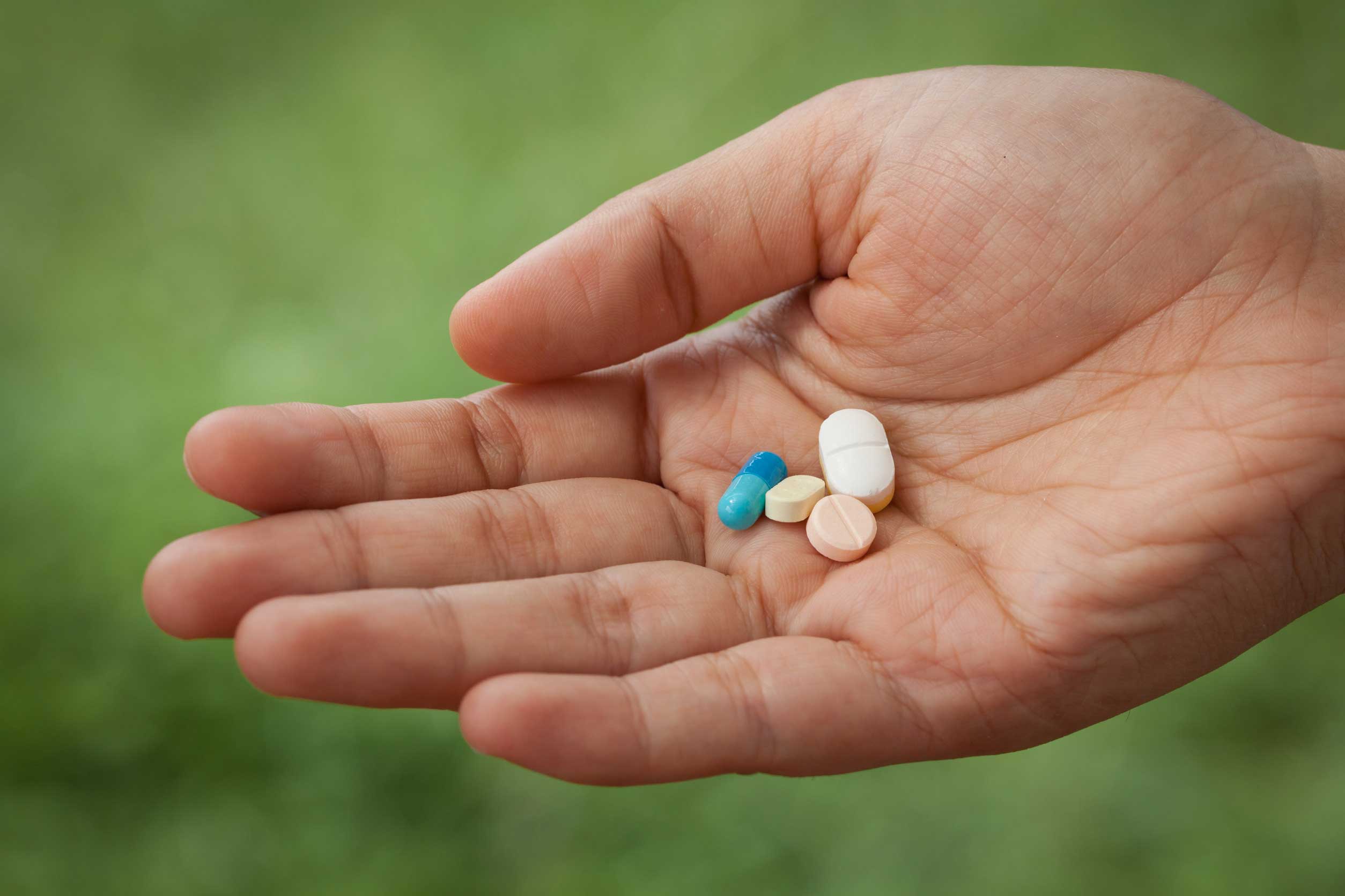 CW Relief vs. Common Painkillers: A Smarter Choice for Pain Relief